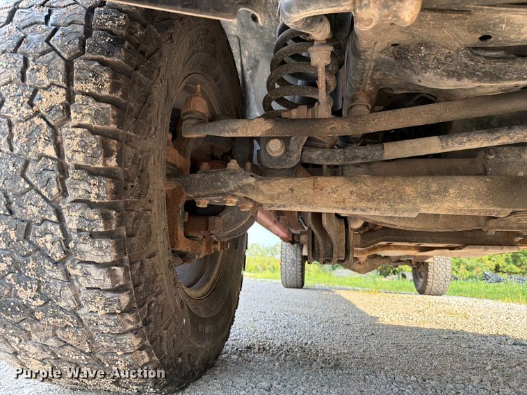 image for item DV2050 2016 RAM 2500 Heavy Duty Crew Cab pickup truck