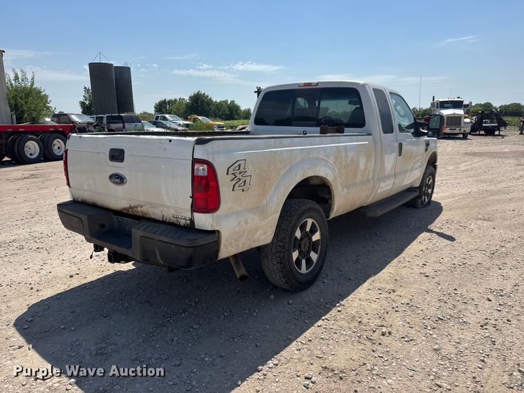 image for item DW6769 2008 Ford F350 Super Duty Ext. Cab pickup truck