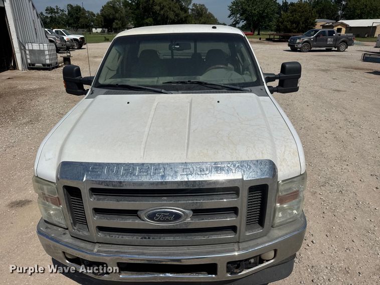 image for item DW6769 2008 Ford F350 Super Duty Ext. Cab pickup truck