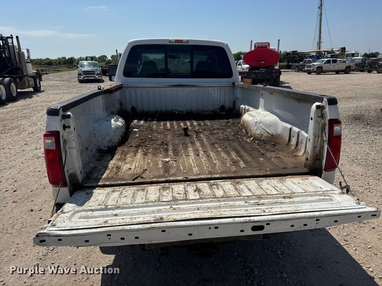 image for item DW6769 2008 Ford F350 Super Duty Ext. Cab pickup truck