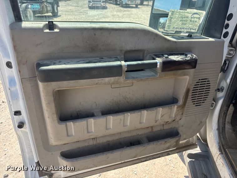 image for item DW6769 2008 Ford F350 Super Duty Ext. Cab pickup truck