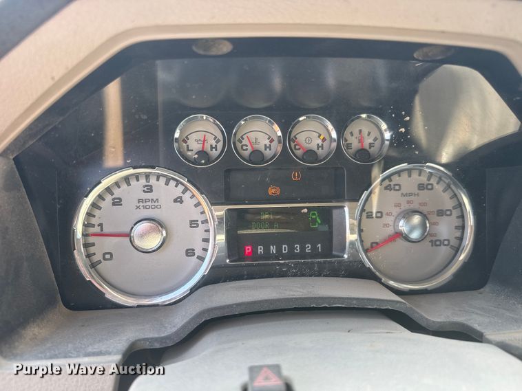 image for item DW6769 2008 Ford F350 Super Duty Ext. Cab pickup truck