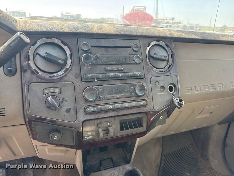 image for item DW6769 2008 Ford F350 Super Duty Ext. Cab pickup truck