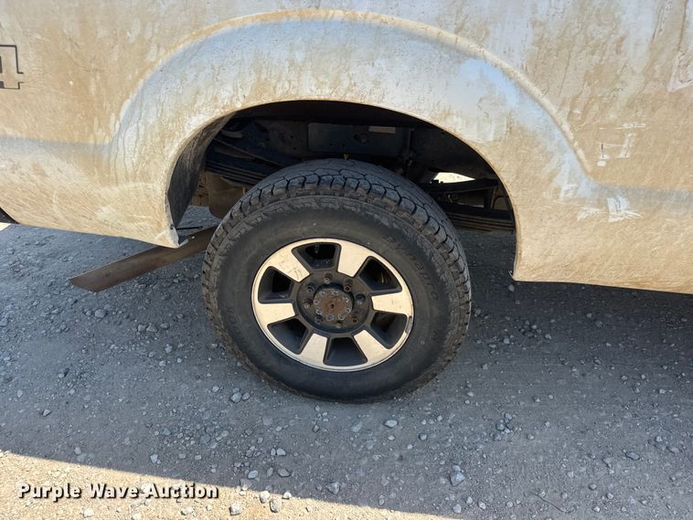 image for item DW6769 2008 Ford F350 Super Duty Ext. Cab pickup truck