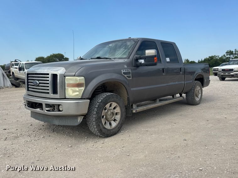 2009 Ford F250 Super Duty Crew Cab pickup truck