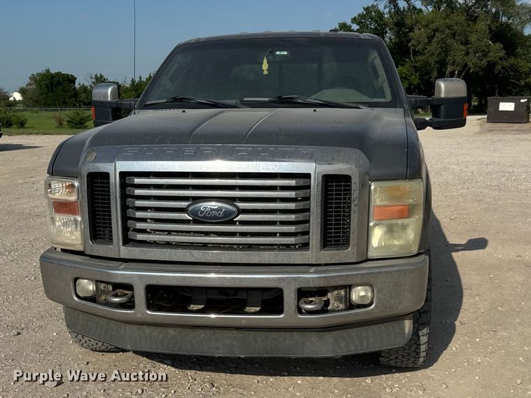 image for item DW6770 2009 Ford F250 Super Duty Crew Cab pickup truck
