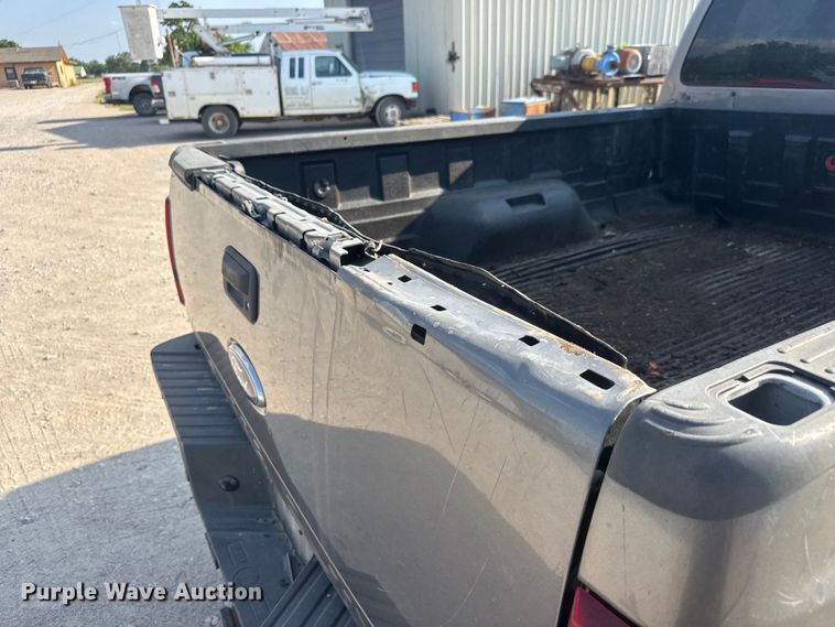 image for item DW6770 2009 Ford F250 Super Duty Crew Cab pickup truck
