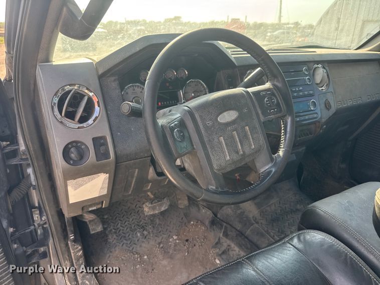 image for item DW6770 2009 Ford F250 Super Duty Crew Cab pickup truck