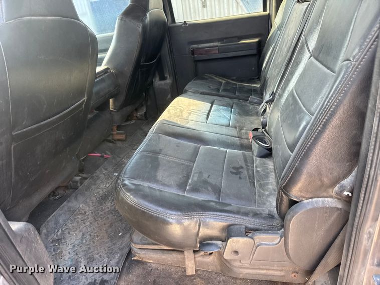 image for item DW6770 2009 Ford F250 Super Duty Crew Cab pickup truck