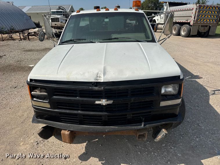 image for item DW6772 1994 Chevrolet C3500HD utility bed pickup truck