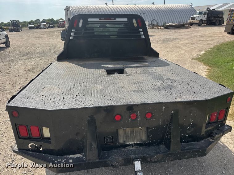 image for item DW6777 2008 Chevrolet Silverado 3500HD Ext. Cab flatbed pickup truck