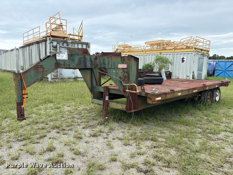 1975 DUGA Tilt deck equipment trailer