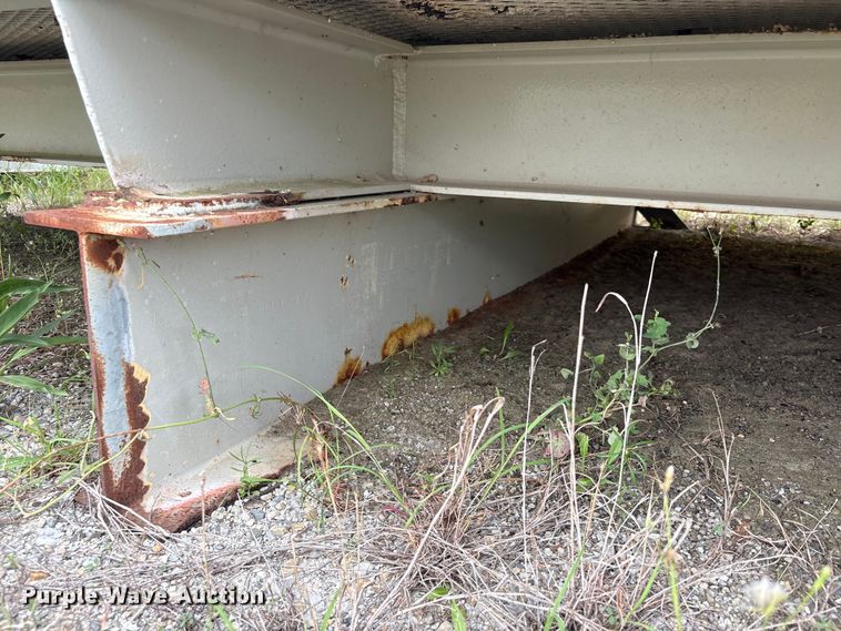 image for item EA7309 Skid mounted bunk house