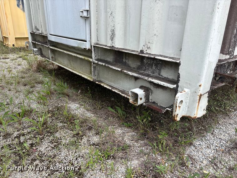 image for item EA7309 Skid mounted bunk house