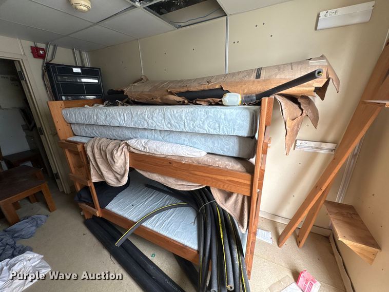 image for item EA7309 Skid mounted bunk house