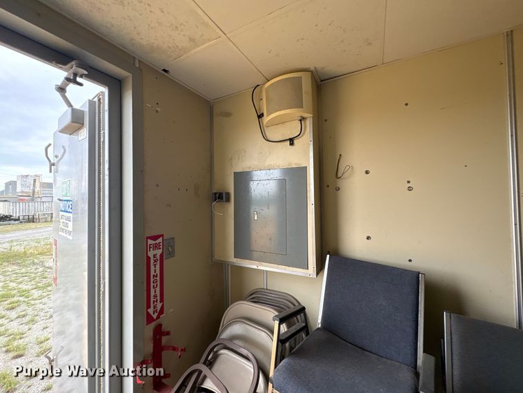 image for item EA7309 Skid mounted bunk house