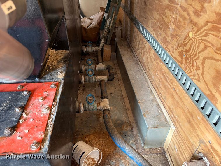 image for item ED5252 2015 Wells Cargo FW2424W enclosed cargo trailer
