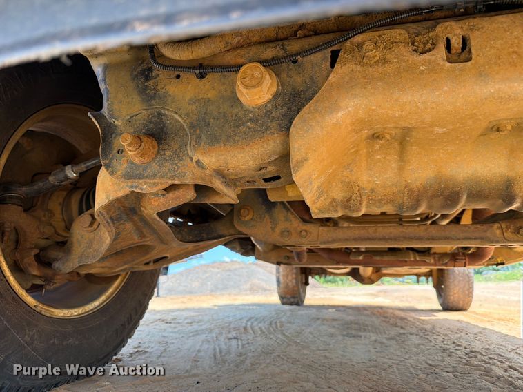 image for item ED5359 2011 Ford F150 Ext. Cab flatbed pickup truck