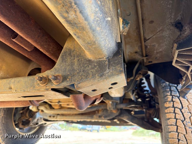 image for item ED5359 2011 Ford F150 Ext. Cab flatbed pickup truck