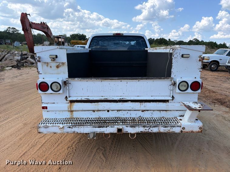 image for item ED5360 2005 Ford F250 Super Duty Ext. Cab utility bed pickup truck