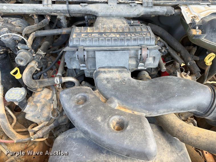 image for item ED5360 2005 Ford F250 Super Duty Ext. Cab utility bed pickup truck