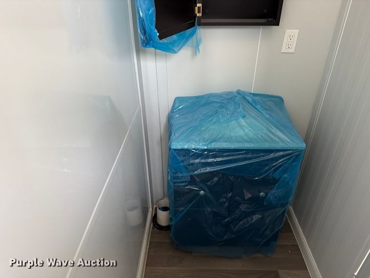 image for item ED5371 2026 Madbox O20 mobile office