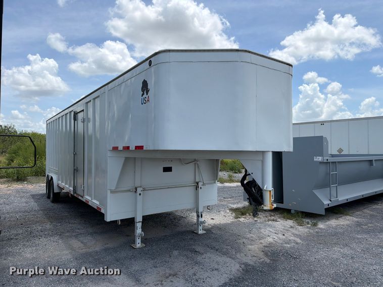 image for item ED5374 2027 De Lucio Usa enclosed cargo trailer