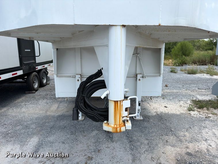image for item ED5374 2027 De Lucio Usa enclosed cargo trailer