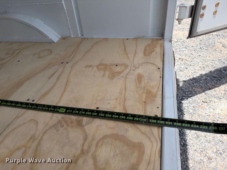 image for item ED5374 2027 De Lucio Usa enclosed cargo trailer