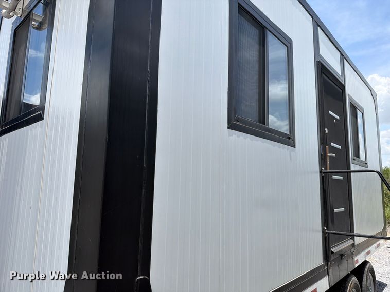 image for item ED5375 2027 De Lucio Usa mobile office trailer