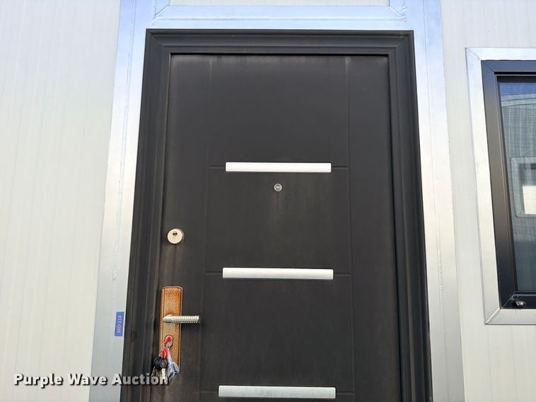 image for item ED5377 2026 Madbox O20 mobile office