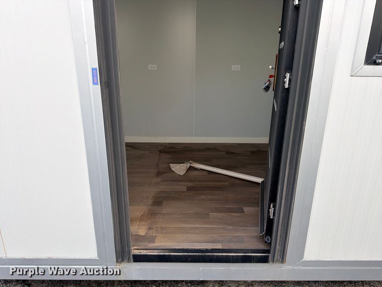 image for item ED5377 2026 Madbox O20 mobile office