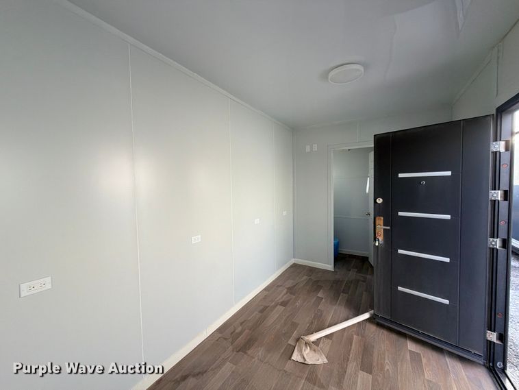 image for item ED5377 2026 Madbox O20 mobile office