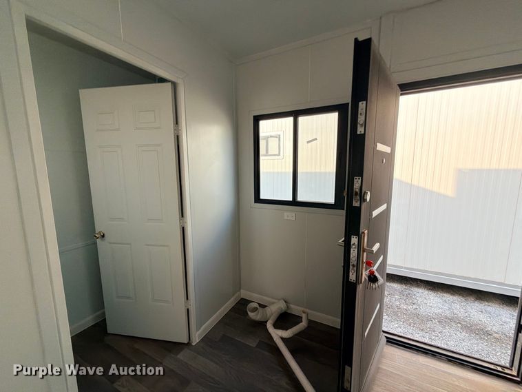 image for item ED5377 2026 Madbox O20 mobile office