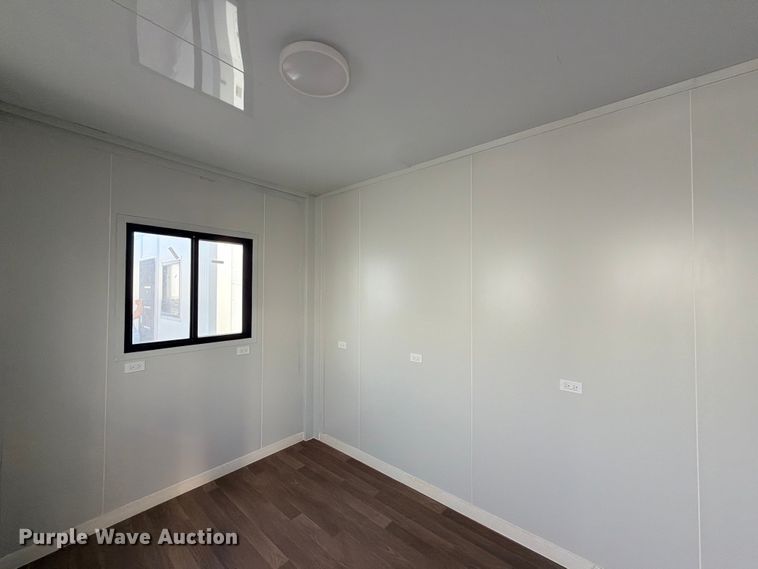 image for item ED5378 2026 Madbox O20 mobile office