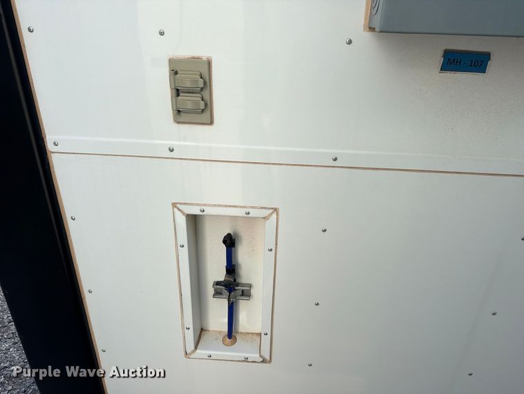 image for item ED5380 2026 Madbox Manarola mobile office