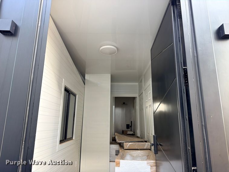 image for item ED5380 2026 Madbox Manarola mobile office
