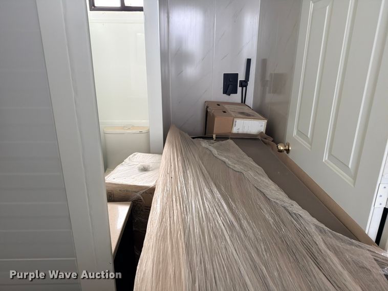 image for item ED5380 2026 Madbox Manarola mobile office