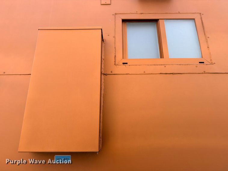 image for item ED5381 2026 Madbox Manarola mobile office