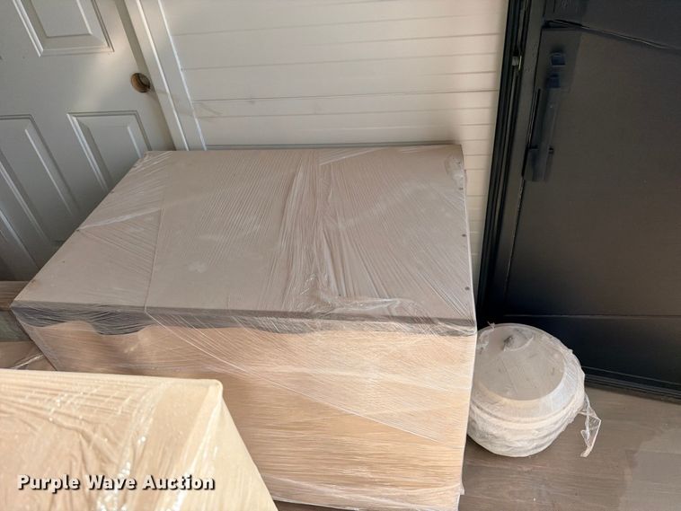 image for item ED5381 2026 Madbox Manarola mobile office