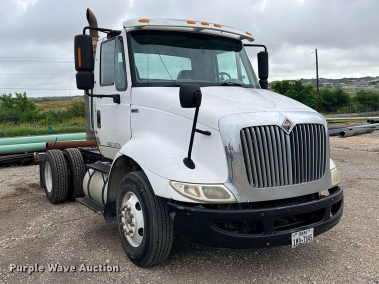 image for item ED5399 2013 International TranStar 8600 semi truck