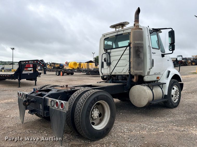 image for item ED5399 2013 International TranStar 8600 semi truck