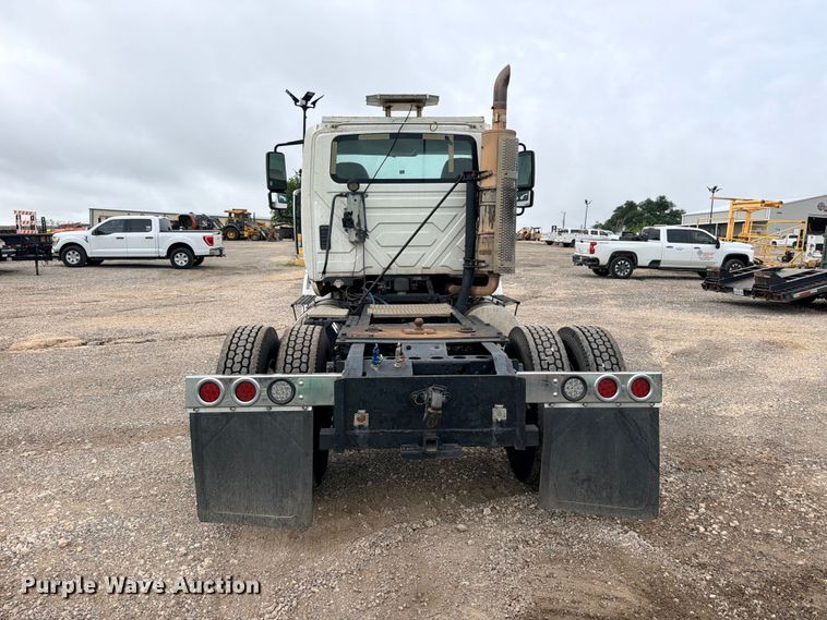 image for item ED5399 2013 International TranStar 8600 semi truck