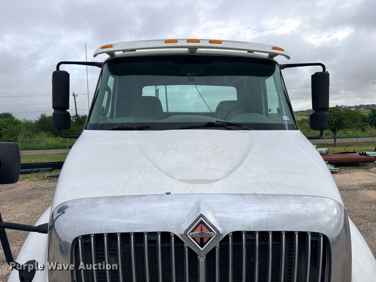 image for item ED5399 2013 International TranStar 8600 semi truck