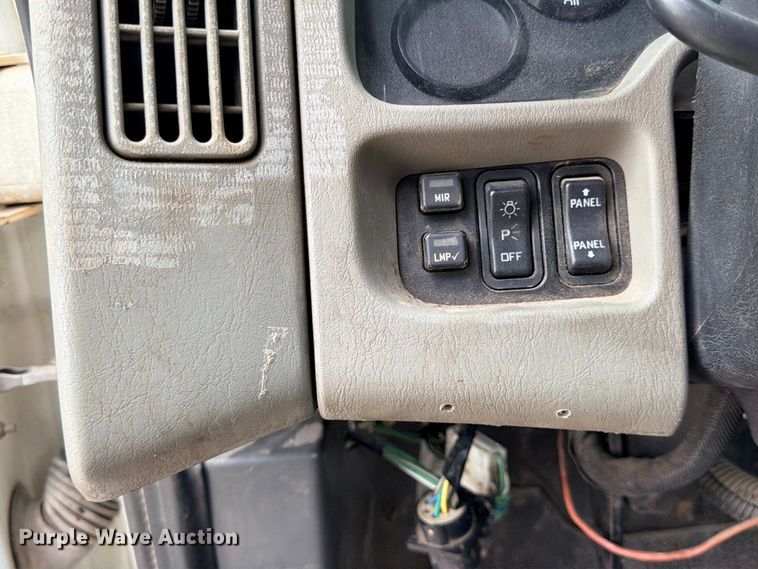 image for item ED5399 2013 International TranStar 8600 semi truck