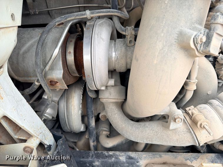 image for item ED5399 2013 International TranStar 8600 semi truck