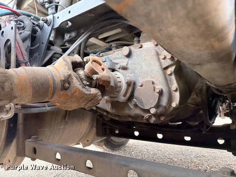 image for item ED5399 2013 International TranStar 8600 semi truck