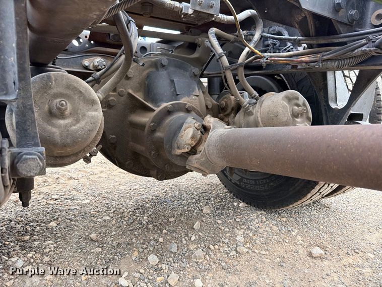 image for item ED5399 2013 International TranStar 8600 semi truck