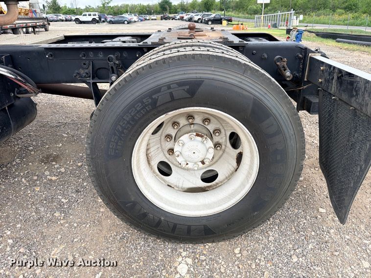 image for item ED5399 2013 International TranStar 8600 semi truck