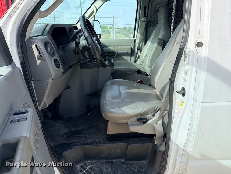 image for item ED5401 2014 Ford E150 van